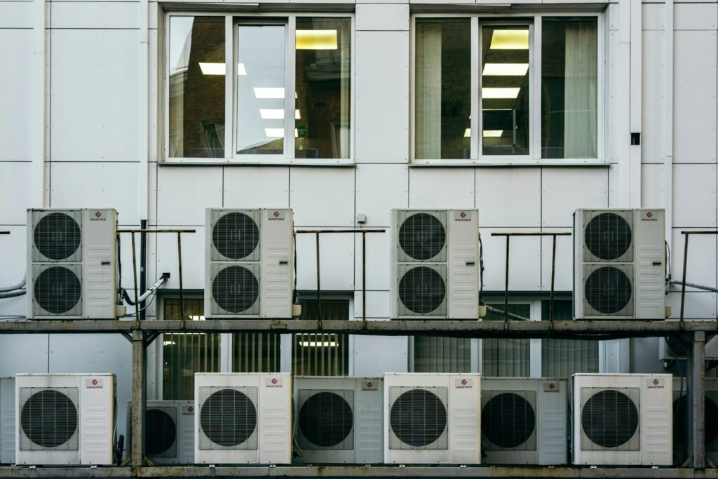 Hitachi Commercial Air Conditioning Repair in Dubai