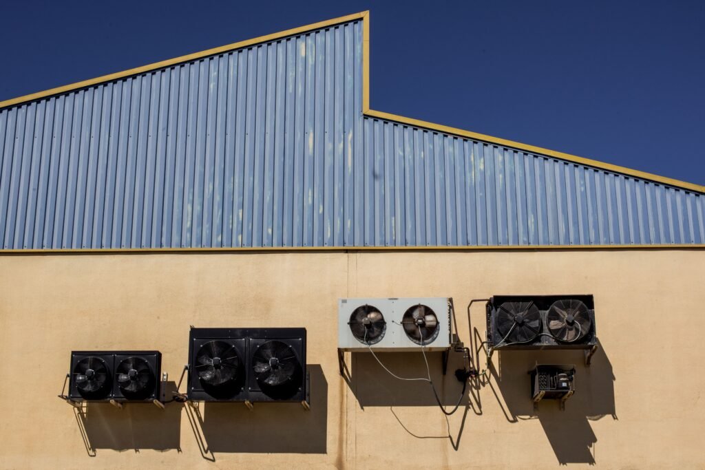 Sharp Commercial Air Conditioning Repair in Dubai